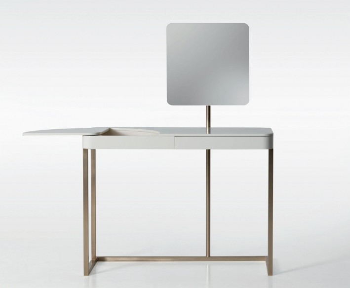 ESEDRA • Table de Toilette — Circe